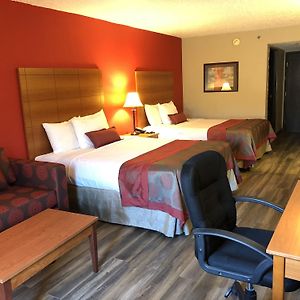 Ramada By Wyndham Pearl/Jackson Airport