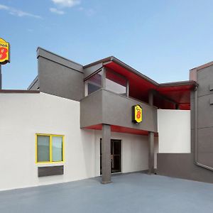 Super 8 By Wyndham Bridgeport/Clarksburg Area